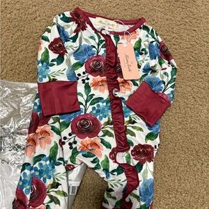 Marie Nicole 0-3 Mimi & Maggie Floral Ruffle Baby One-Piece in Burgundy Multi